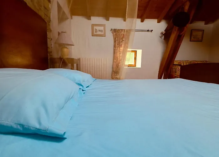 Le Cap De Clos * Cier-de-Riviere